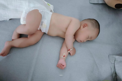 佳木斯怀孕多久会显肚子